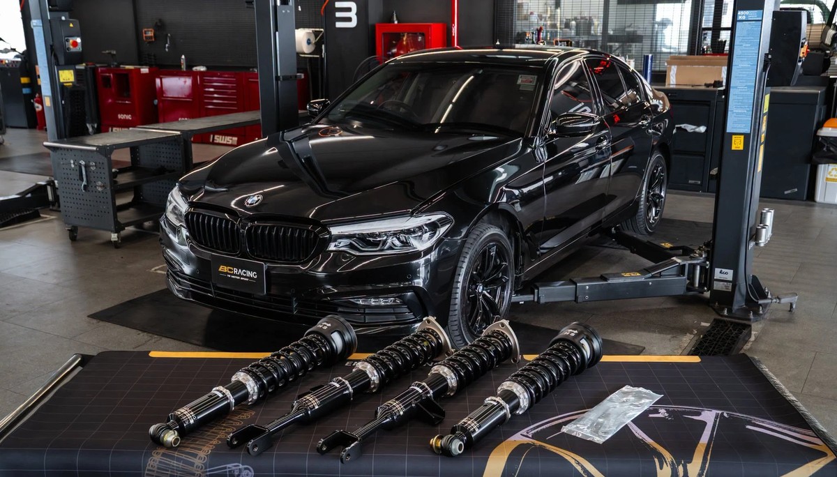 โช้คอัพ BMW 5 Series (G30) - BC Racing BR-Series