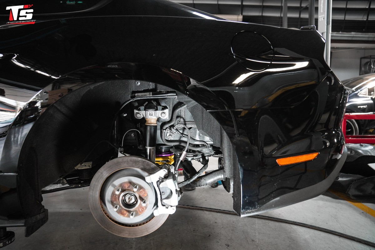 โช้คอัพ Ford Mustang 2.3L High Performance - KW V3 Coilovers — ภาพสินค้า 10