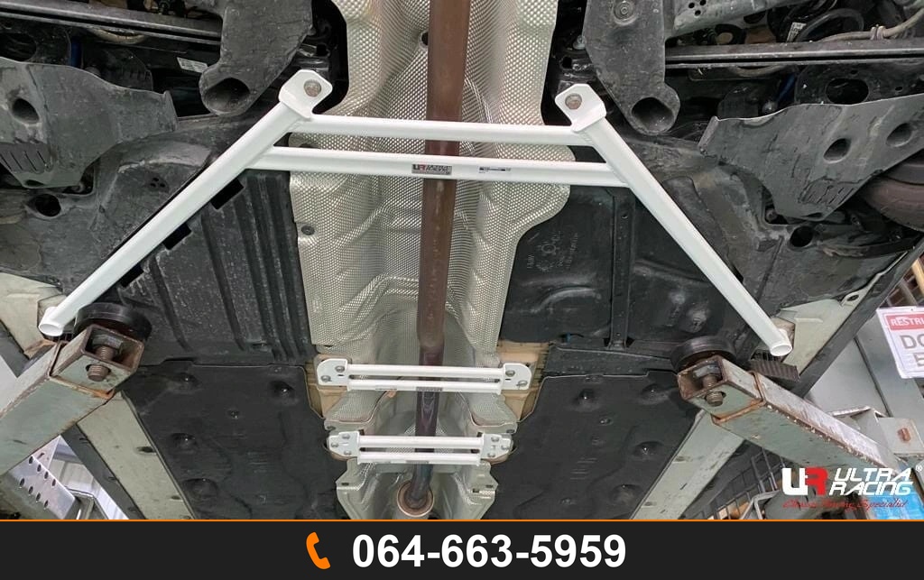 ค้ำตัวถังล่างหลัง Ultra Racing UR-RL4-4240 BMW F44