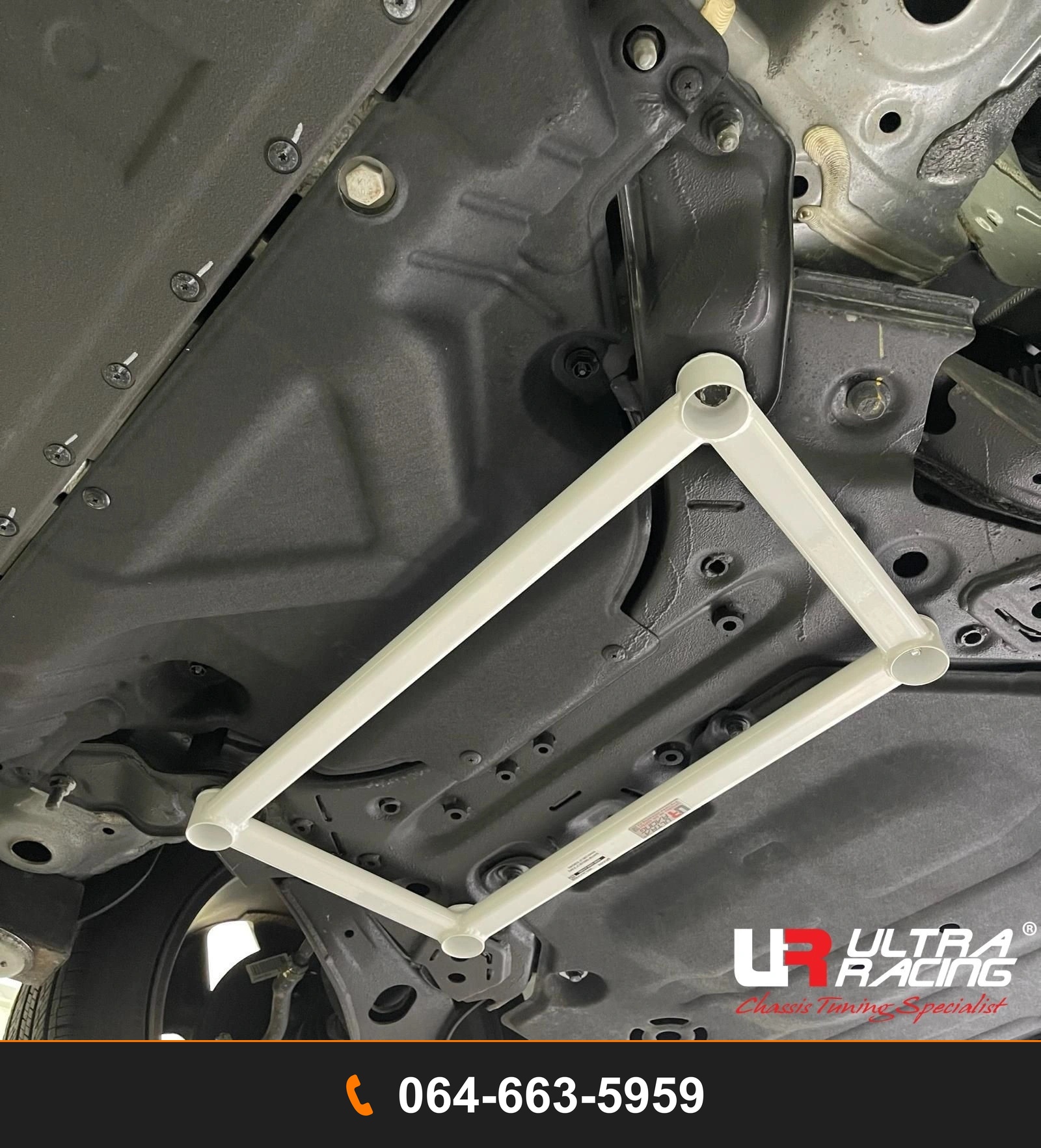ค้ำตัวถังล่างหน้า Ultra Racing URKR-LA4-4134 SSANGYONG KORANDO