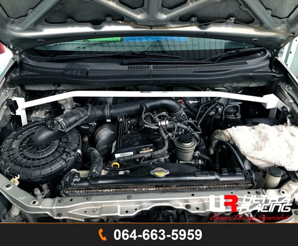 ค้ำโช้คหน้า Ultra Racing UR-TW2-2066 TOYOTA INNOVA
