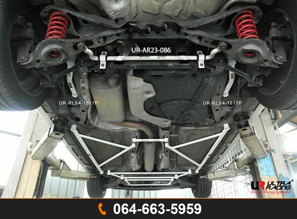 ค้ำตัวถังล่างด้านข้างหลัง Ultra Racing UR-RS4-1817P FORD FOCUS