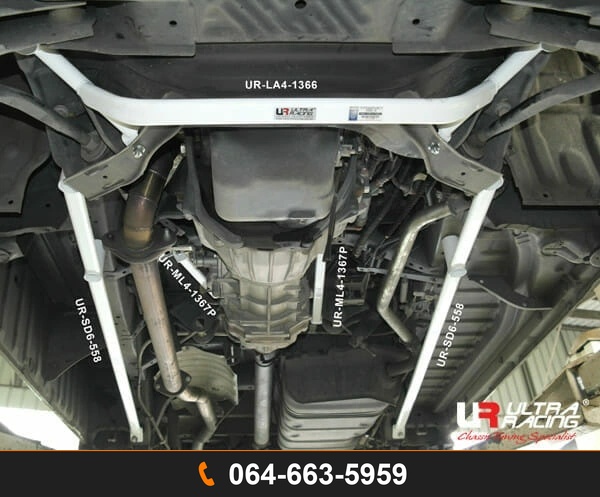 ค้ำพื้นด้านข้าง Ultra Racing UR-SD6-558P TOYOTA HIACE