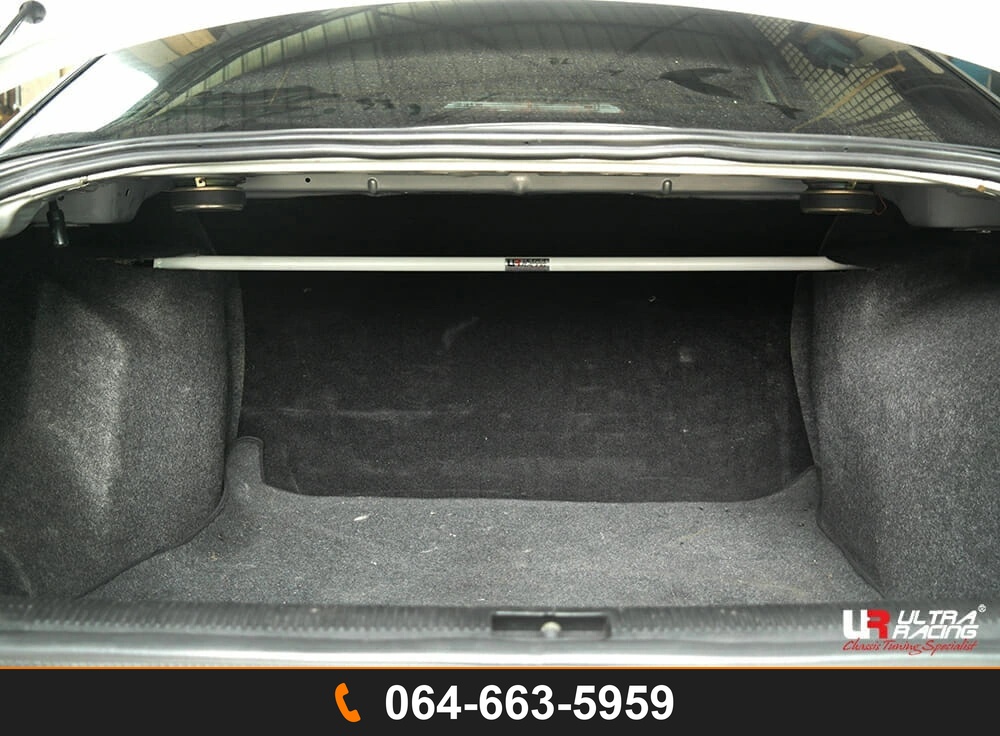 ค้ำโช้คหลัง Ultra Racing UR-RE2-3326 AUDI A4