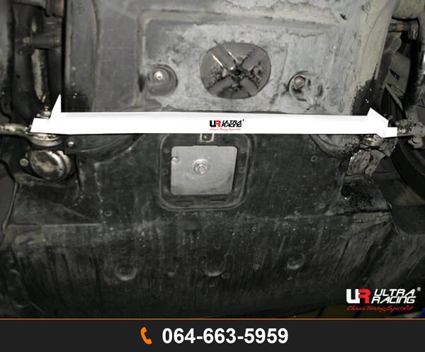 ค้ำตัวถังล่างหน้า Ultra Racing URKR-LA2-3062 BMW E39