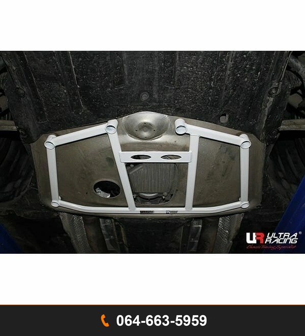 ค้ำตัวถังล่างหน้า Ultra Racing URKR-LA6-3066 BMW F10 BMW F13