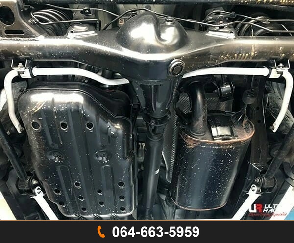กันโคลงหลัง Ultra Racing UR-AR22-569 TOYOTA LAND CRUISER PRADO