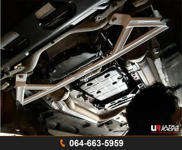 ค้ำตัวถังล่างหน้า Ultra Racing UR-LA4-1836 MERCEDES-BENZ S212 MERCEDES-BENZ W212