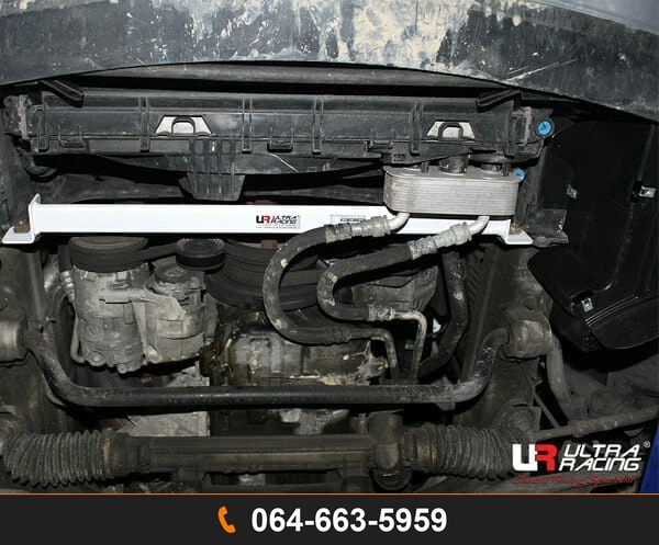 ค้ำตัวถังล่างหน้า Ultra Racing URKR-LA2-2538 BMW E85