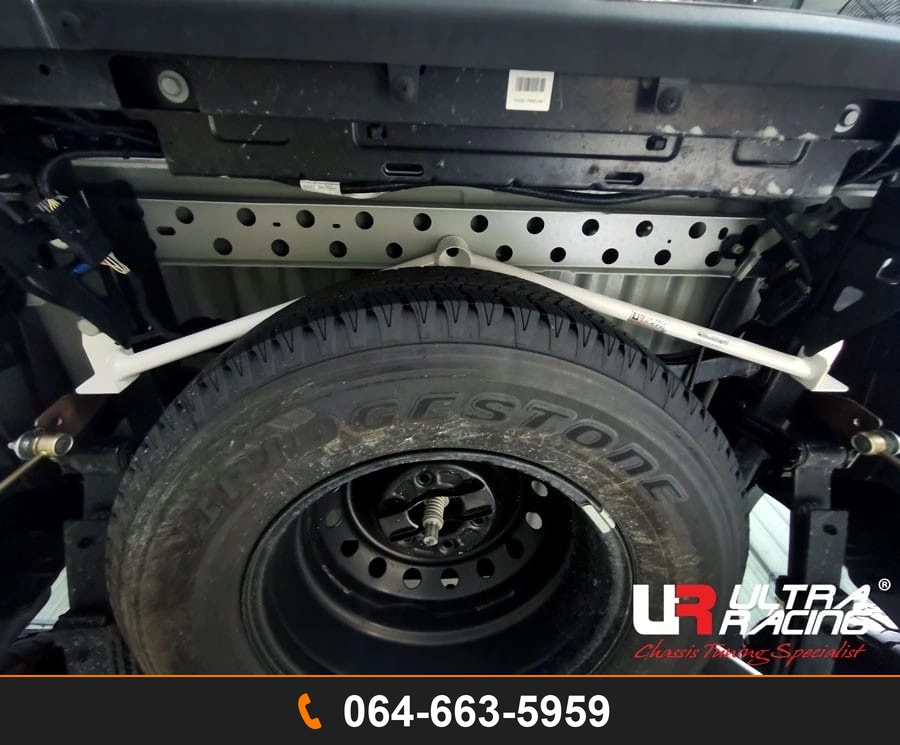 ค้ำเฟรมหลัง Ultra Racing URVN-RT3-4332 FORD RANGER