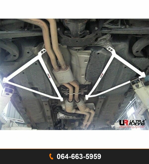 ค้ำตัวถังล่างด้านข้างหลัง Ultra Racing UR-RS6-1187P BMW E83
