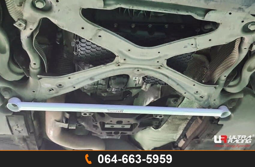 ค้ำตัวถังล่างหน้า Ultra Racing URCN-LA2-4079 AUDI A4 AUDI A5
