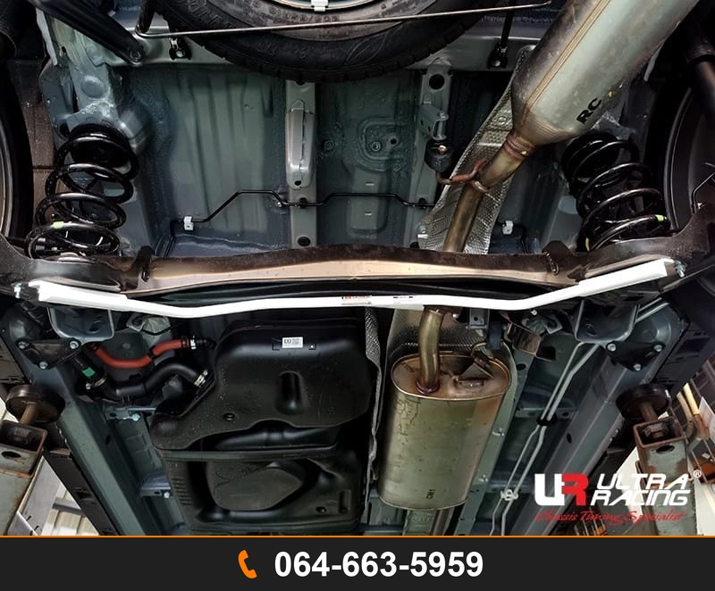 กันโคลงหลัง Ultra Racing UR-AR18-685 TOYOTA INNOVA ZENIX
