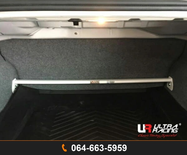 ค้ำโช้คหลัง Ultra Racing UR-RE2-2077 BMW E90