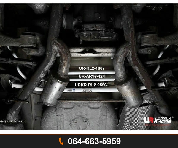 กันโคลงหลัง Ultra Racing UR-AR16-424 BMW F10