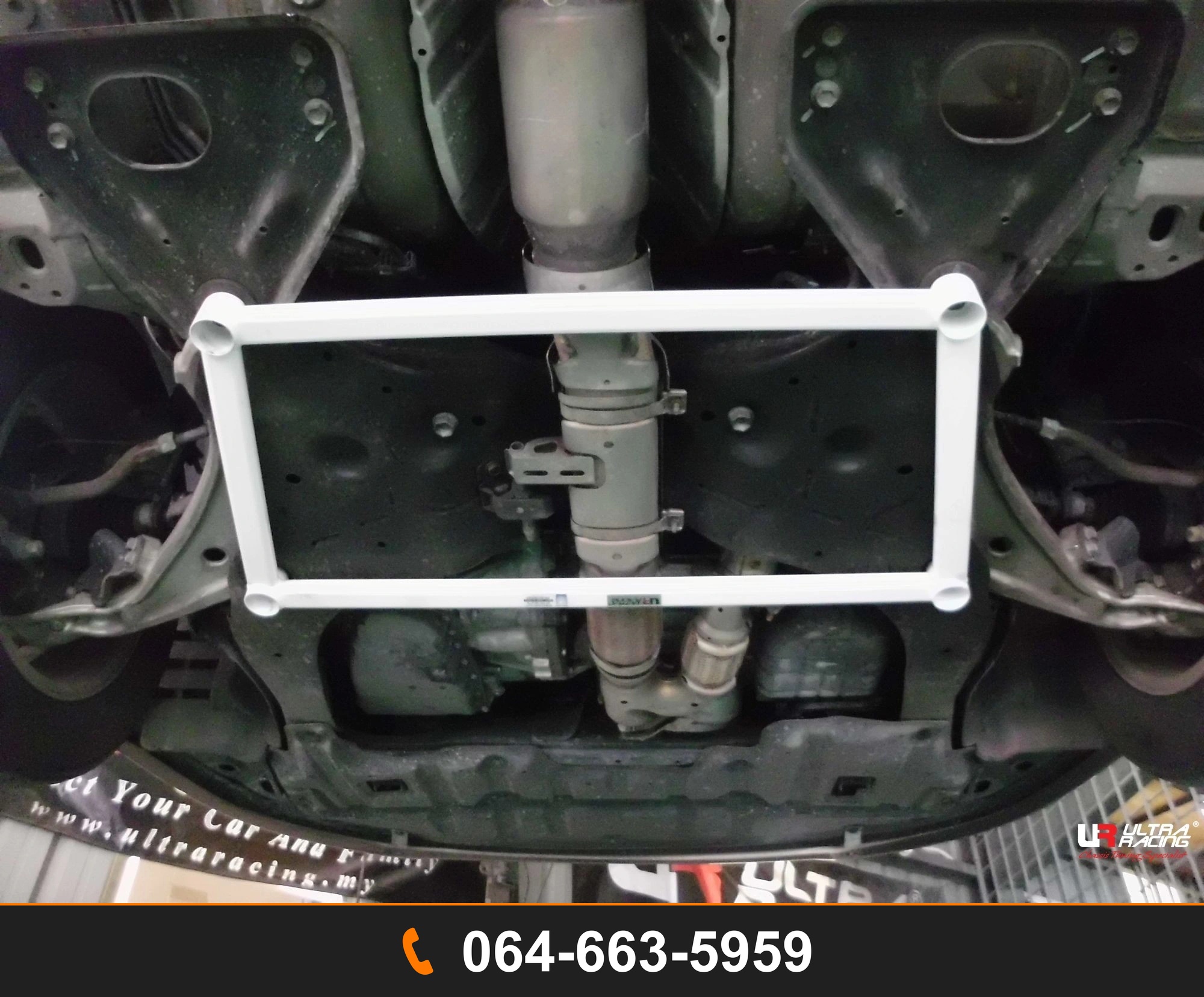 ค้ำตัวถังล่างหน้า Ultra Racing UR-LA4-1696 NISSAN TEANA