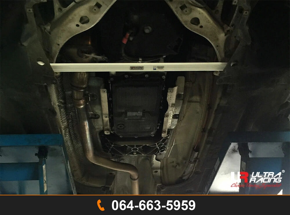 ค้ำตัวถังล่างหน้า Ultra Racing UR-LA2-2155 BMW F01 BMW F02 BMW F10