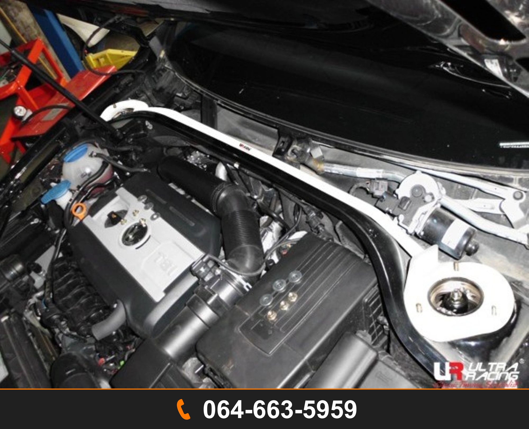 ค้ำโช้คหน้า Ultra Racing UR-TW2-1858 VOLKSWAGEN BEETLE VOLKSWAGEN PASSAT