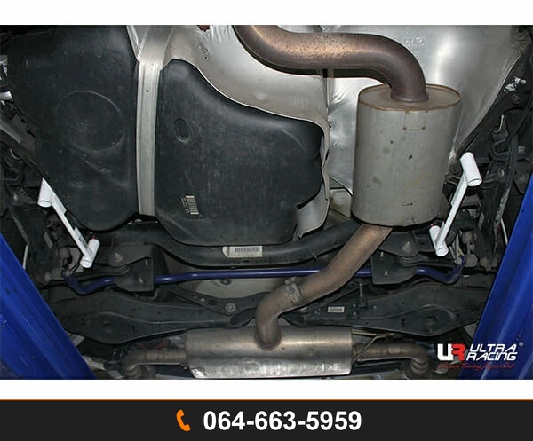 ค้ำตัวถังล่างด้านข้างหลัง Ultra Racing UR-RS4-823P AUDI A3 AUDI TT VOLKSWAGEN GOLF GTI VOLKSWAGEN SCIROCCO