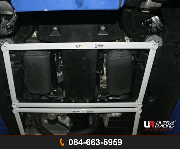 ค้ำตัวถังล่างหน้า Ultra Racing URKR-LA4-3306 AUDI Q7