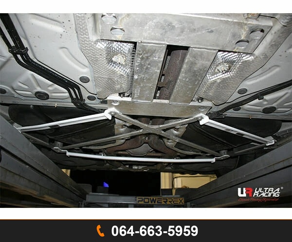 ค้ำตัวถังล่างด้านข้างหลัง Ultra Racing UR-RS4-1880P PORSCHE PANAMERA
