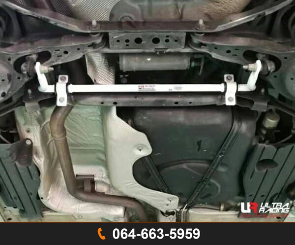 กันโคลงหลัง Ultra Racing UR-AR23-524 FORD FOCUS