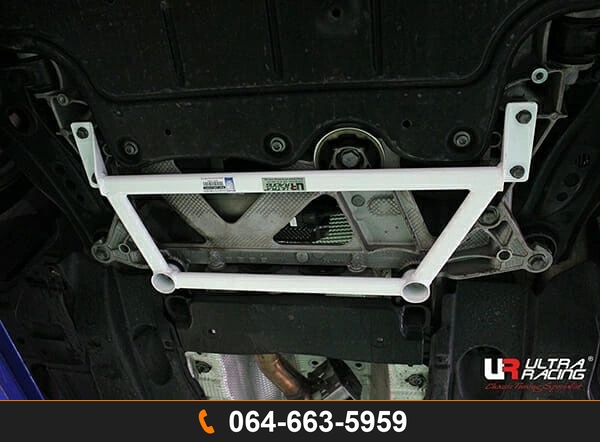 ค้ำตัวถังล่างหน้า Ultra Racing URKR-LA4-3048 AUDI A3 VOLKSWAGEN PASSAT