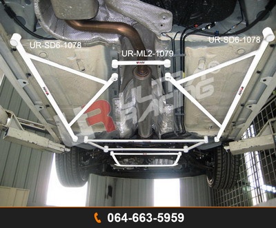 ค้ำตัวถังล่างกลาง Ultra Racing UR-ML2-1079 FORD FOCUS