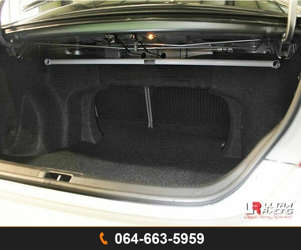 ค้ำโช้คหลัง Ultra Racing URKR-RE2-2558 TOYOTA CAMRY