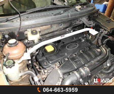 ค้ำโช้คหน้า Ultra Racing UR-TW2-1757 LAND ROVER FREELANDER