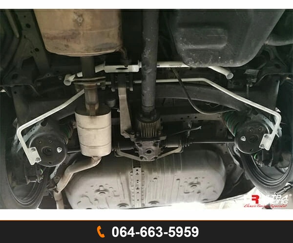 ค้ำตัวถังล่างหลัง Ultra Racing UR-RL4-1788 TOYOTA ESTIMA