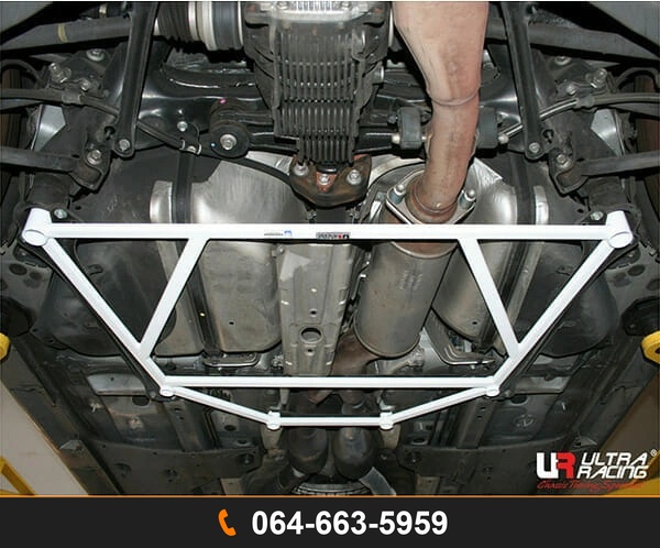 ค้ำตัวถังล่างหลัง Ultra Racing UR-RL6-670 LEXUS IS 250 LEXUS IS 300