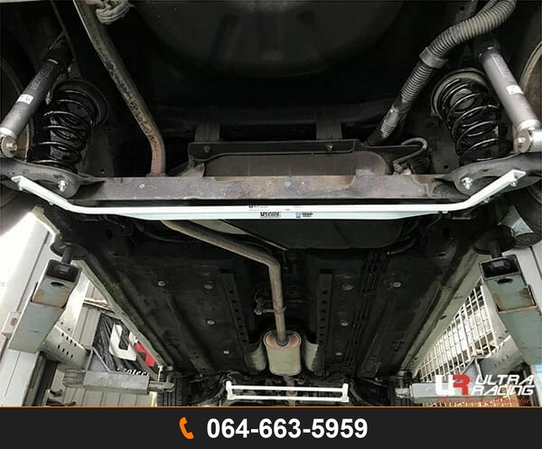 กันโคลงหลัง Ultra Racing UR-AR16-158 PROTON SAGA