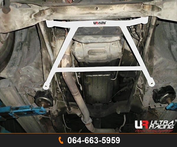 ค้ำตัวถังล่างหน้า Ultra Racing URTH-LA4-2817 ISUZU CAMEO