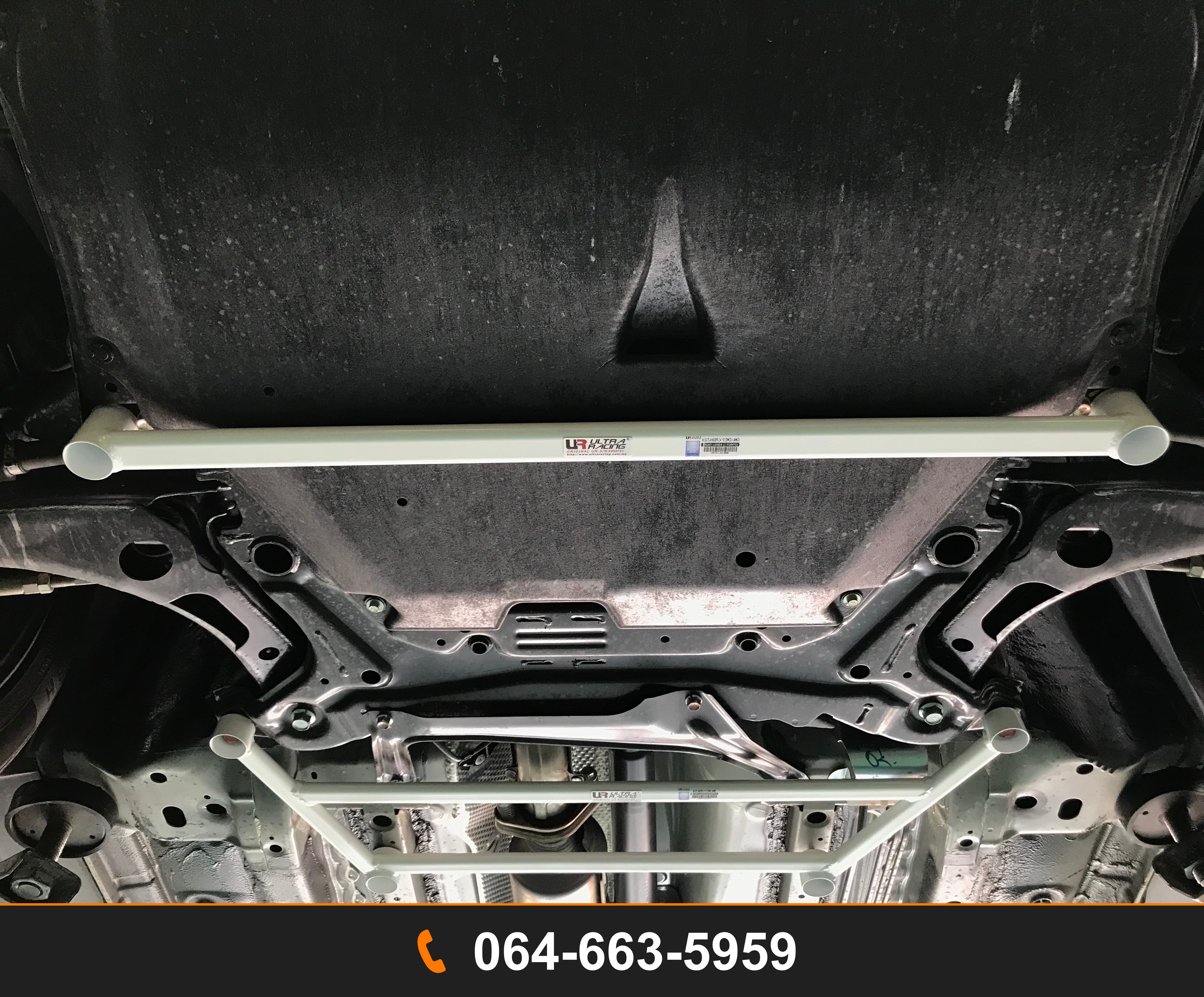 ค้ำตัวถังล่างหน้า Ultra Racing URTW-LA2-3699 MITSUBISHI OUTLANDER