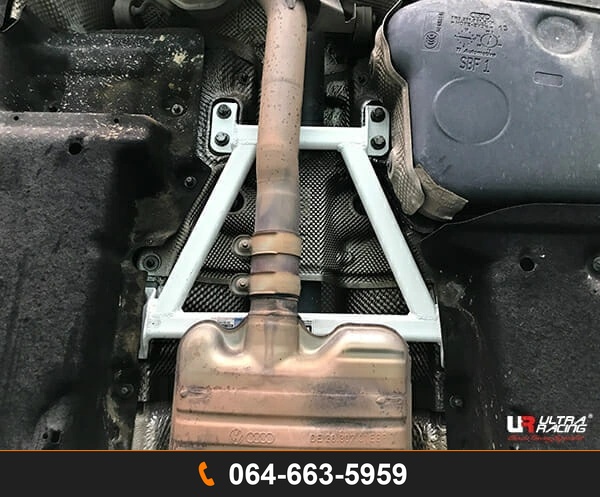 ค้ำตัวถังล่างกลาง Ultra Racing UR-ML4-1196 AUDI Q5 PORSCHE MACAN