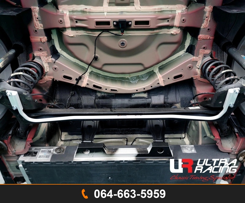 กันโคลงหลัง Ultra Racing UR-AR18-686 GREAT WALL ORA GOOD CAT