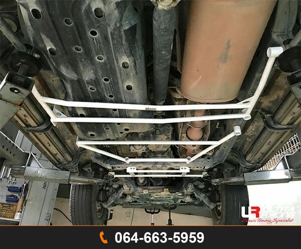 ค้ำตัวถังล่างหลัง Ultra Racing UR-RL4-4030 TOYOTA LAND CRUISER PRADO