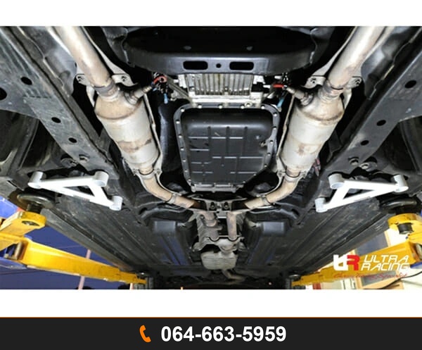 ค้ำตัวถังล่างด้านข้างหน้า Ultra Racing UR-LS6-1316P SUBARU LEGACY