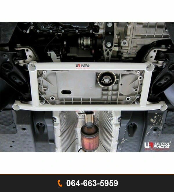 ค้ำตัวถังล่างหน้า Ultra Racing UR-LA4-1192 AUDI A3 SKODA OCTAVIA VOLKSWAGEN GOLF GTI VOLKSWAGEN SCIROCCO