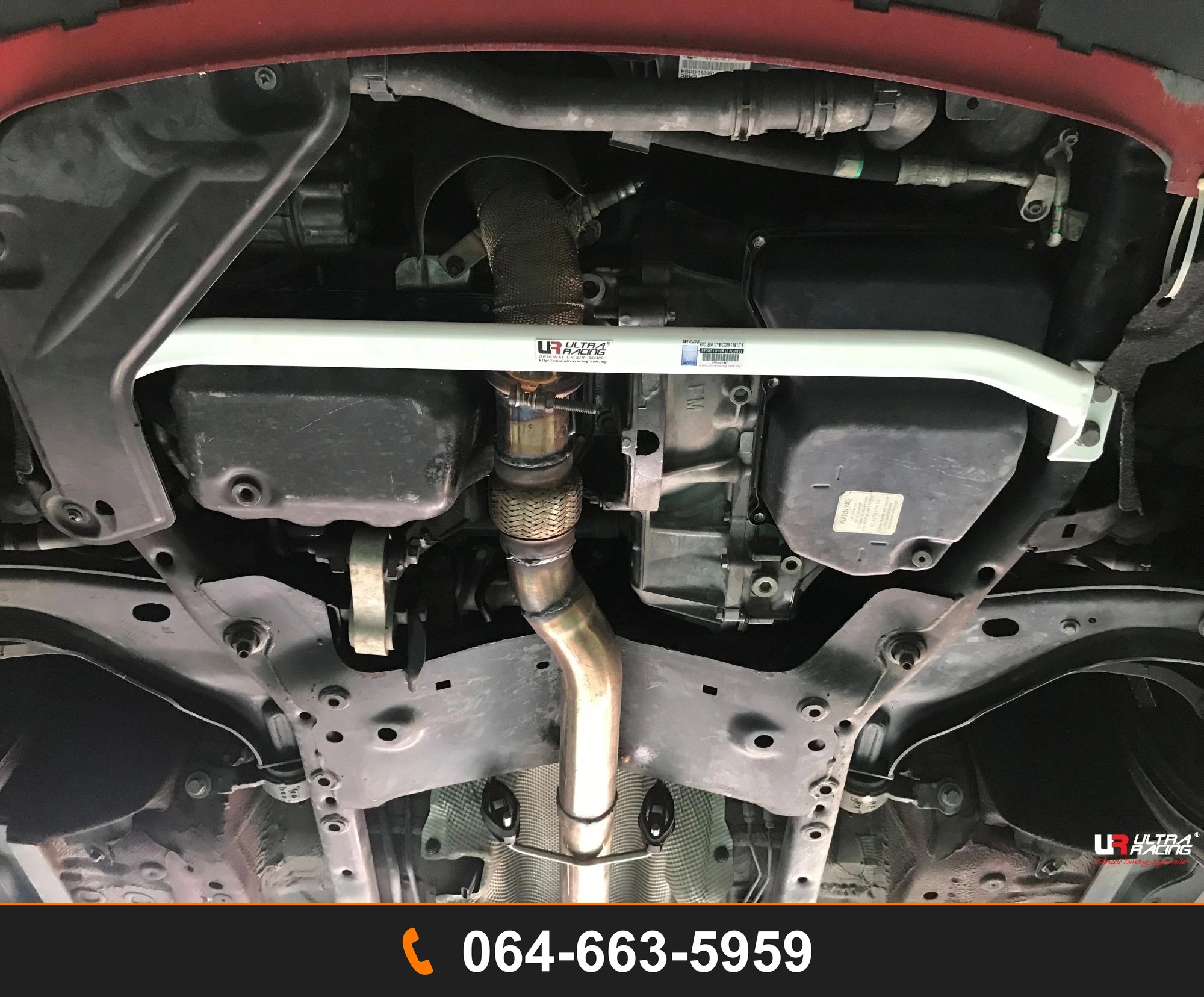 ค้ำตัวถังล่างหน้า Ultra Racing UR-LA2-1647 MINI COOPER S