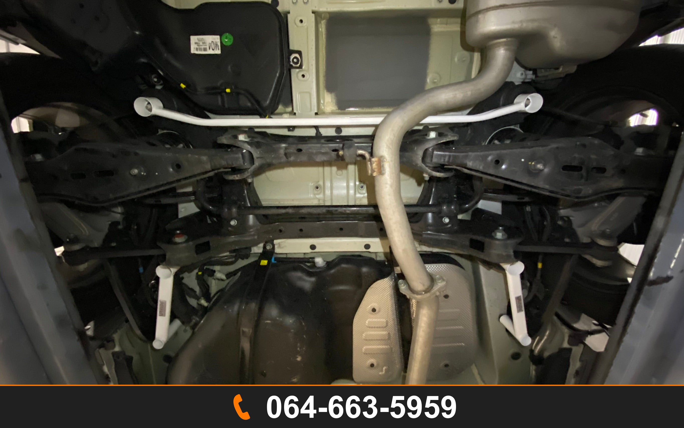 ค้ำตัวถังล่างด้านข้างหลัง Ultra Racing UR-RS4-4186P HYUNDAI SANTA FE KIA SORENTO