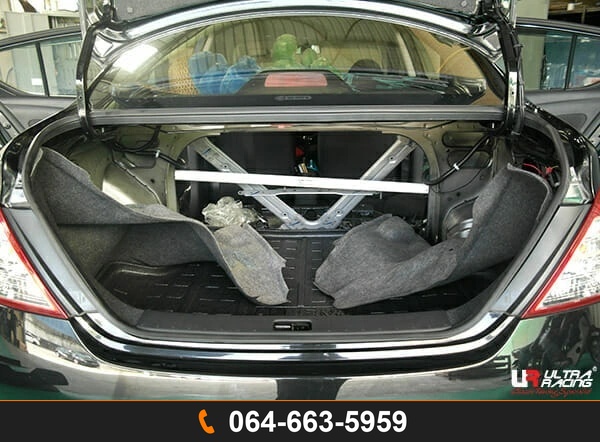 ค้ำโช้คหลัง Ultra Racing UR-RE2-1940 NISSAN ALMERA