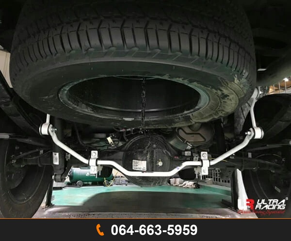 กันโคลงหลัง Ultra Racing UR-AR20-427 FORD RANGER
