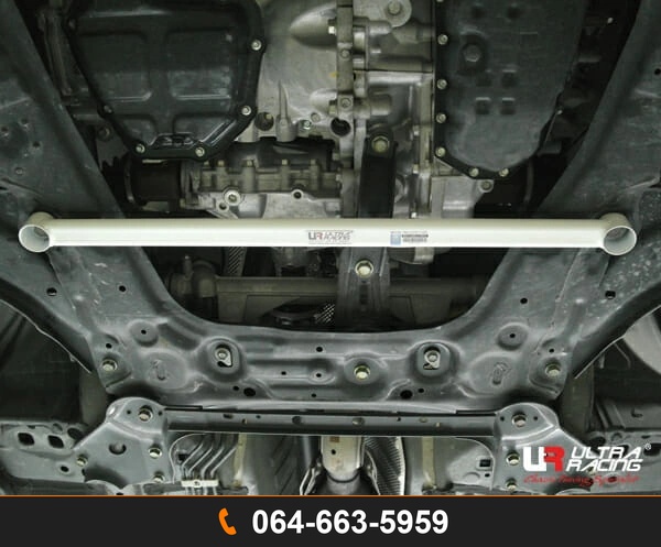ค้ำตัวถังล่างหน้า Ultra Racing URTH-LA2-2830 NISSAN JUKE