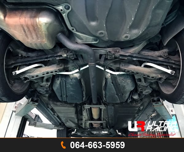 กันโคลงหลัง Ultra Racing UR-AR25-261 VOLVO S60