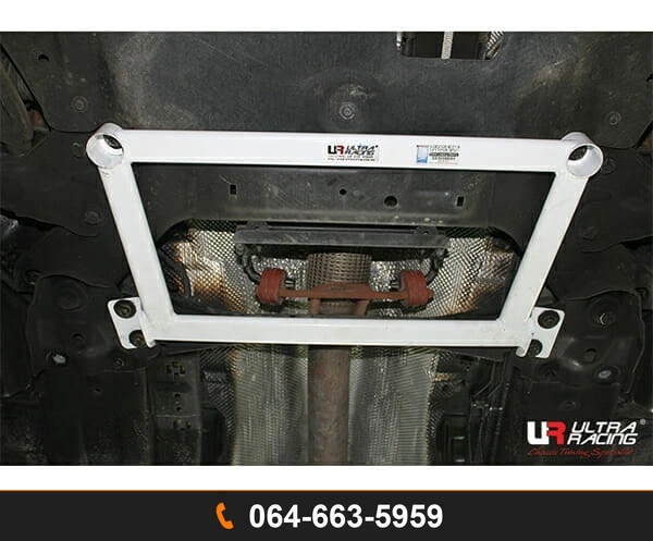 ค้ำตัวถังล่างหน้า Ultra Racing UR-LA4-1813 VOLVO S80 VOLVO V60 VOLVO XC60